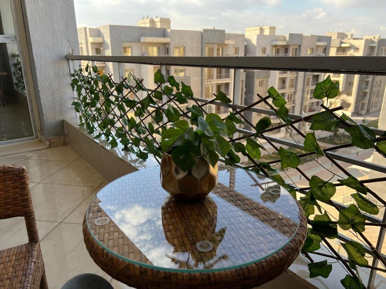 شقه مفروشه فاخره بالقاهره الجديده Διαμέρισμα New Cairo Εξωτερικό φωτογραφία